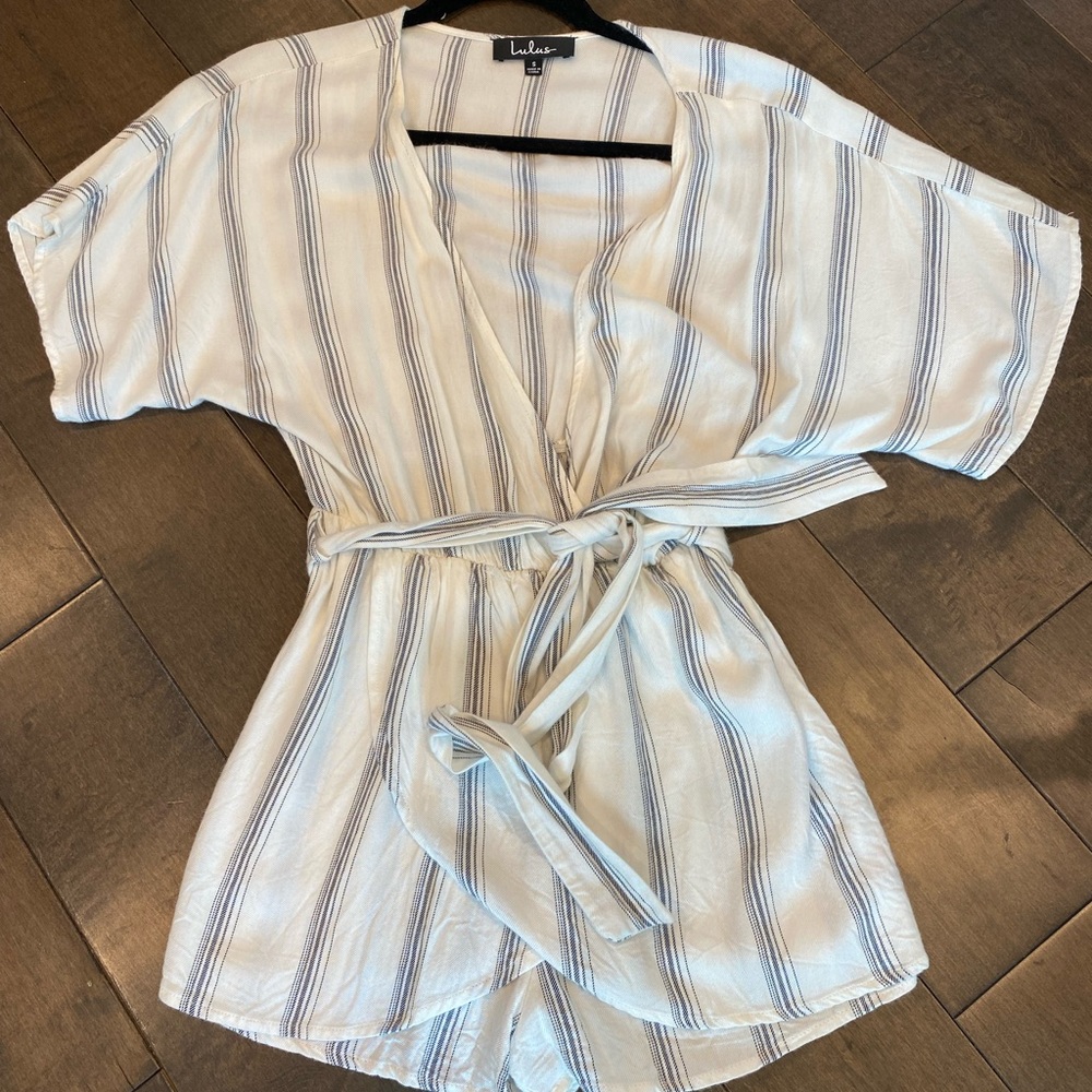 Lulus Romper! - Picture 3 of 5